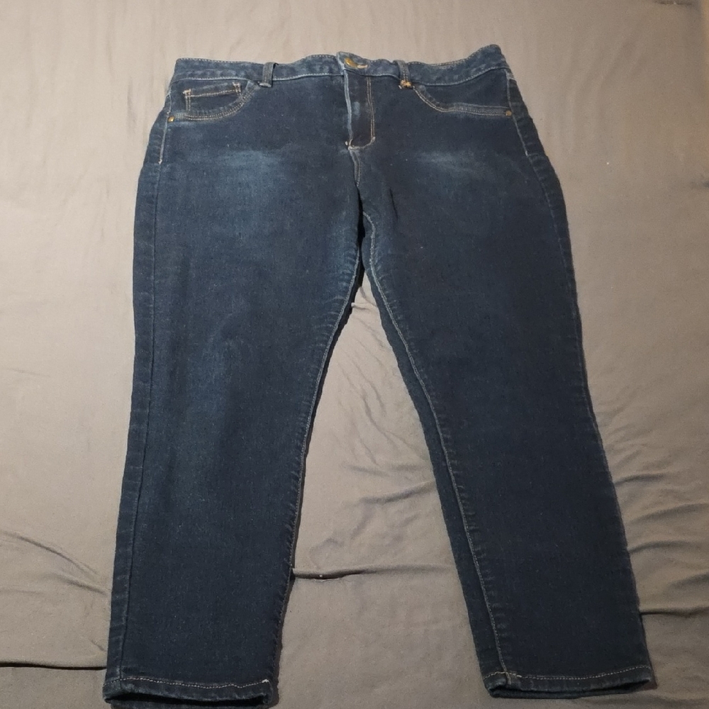 d. jeans Dark Blue Women's Stretch Capris
